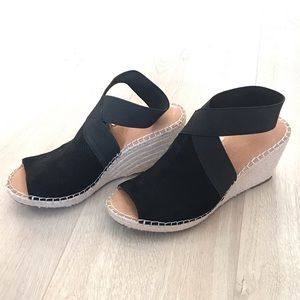 Gentle Souls black wedge sandals